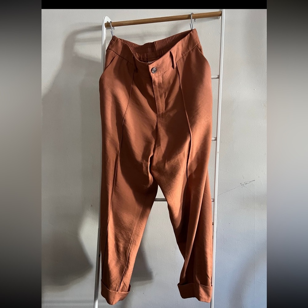 High-rise Pintuck Ankle Pants